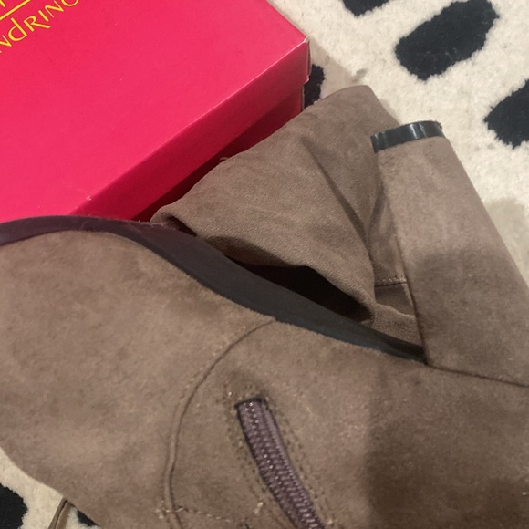 Catherine Malandrino Tie-Back Over the Knee Boots Taupe - Picture 9 of 12